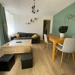 Charmante Maison A Beron Appartement